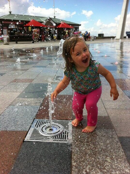 davidparker28's tweet photo. Tilly playing x http://t.co/NLCKRfsK8L