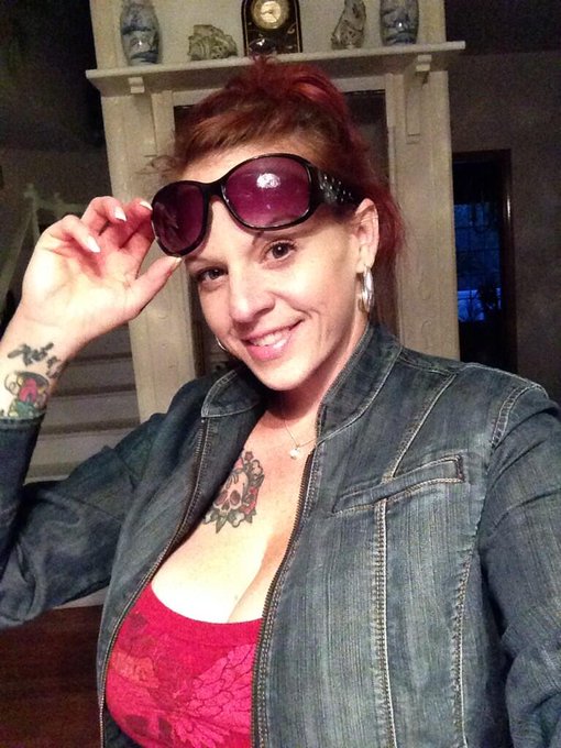 I don't usually notice my #hugeboobs but this pic, ya can't help but notice the  #bigboobs ;) http://t<a href="/tag/hugeboobs"class="tags">#hugeboobs</a><a href="/tag/bigboobs"class="tags"><span>#bigboobs</span></a>