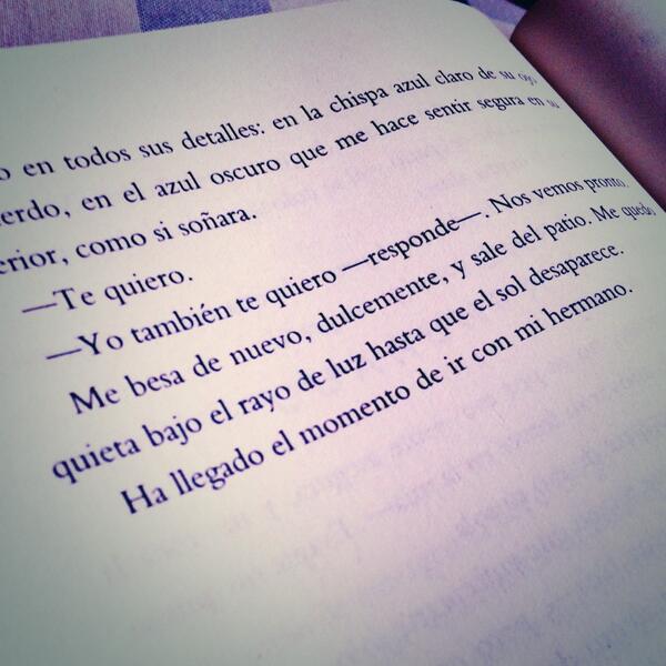 TweetDivergente's tweet photo. *SPOILER LEAL*

—Te quiero
—Yo también te quiero. Nos vemos pronto. 

«Y ese “Nos vemos pronto.” nunca llegó» 😭😭😭 http://t.co/Pkobkx7PgK