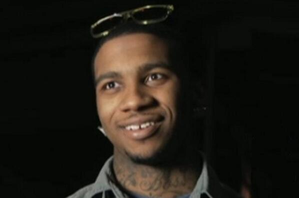 matt_tyrone's tweet photo. Face look like he lil bit . Top lips lil bit . At down face lil bit to http://t.co/HwX1BvJad5
