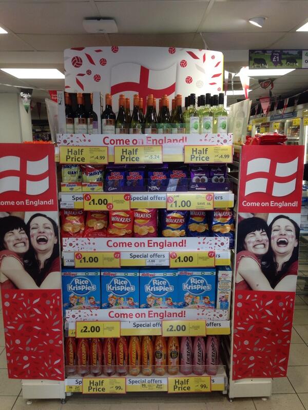 Home made side panels. Hope they last !! 😁😁