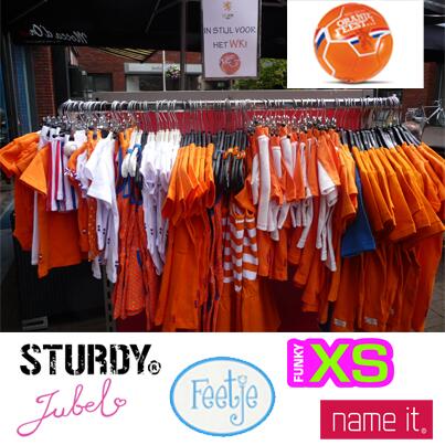 Hoe is het met de WK-KOORTS?? Ben je er al klaar voor??? Ons buitenrek hangt vol met superleuke WK-items!!