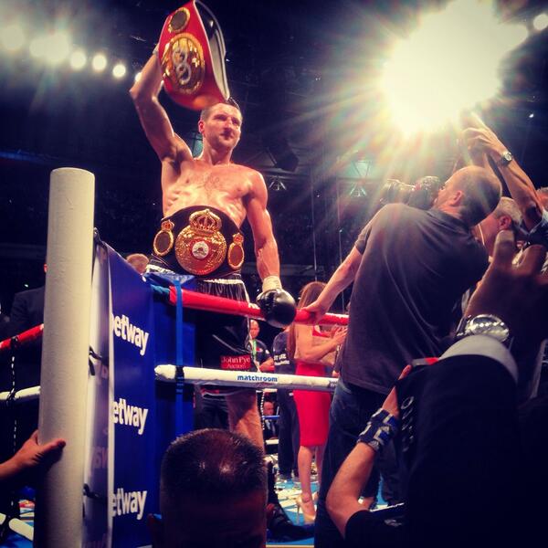 84mazzy's tweet photo. Brilliant night...perfect seats, great atmosphere and what a punch!  @Carl_Froch http://t.co/TBn905z3H9