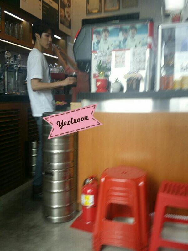 Yeolsoon's tweet photo. 비비큐 성열 안녕하세용.... 레몬에이드 감사합니당....... 악수 고맙습니당........ 오늘 왜케 귀여우세요 ㅜㅅㅜ♡ http://t.co/kHzuLji7j3