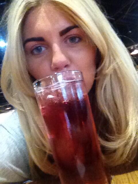 sophiesmith_x's tweet photo. @sarah8474 thanks sar having my first drink #getmethere love ya!!! Xxxxx http://t.co/H8uO0zmhcW