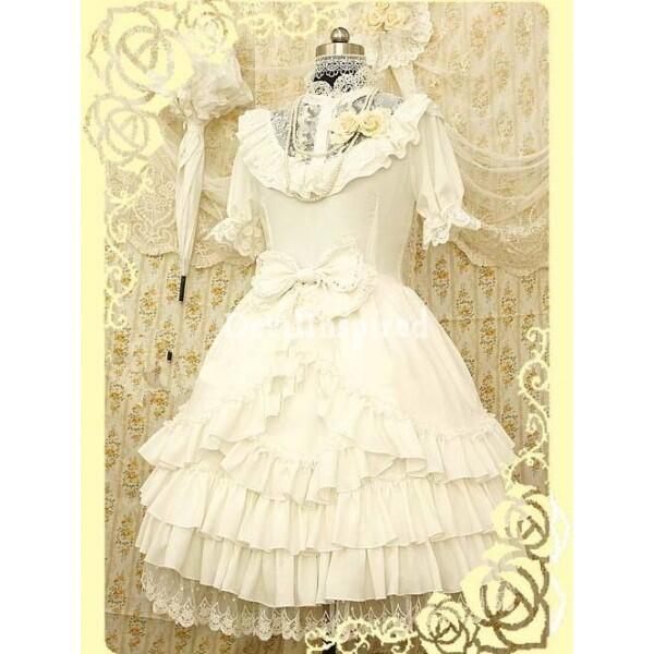 DevilInspired's tweet photo. Gorgeous White Bridal Rococo Lolita Dress http://t.co/uXhVzqf3JZ