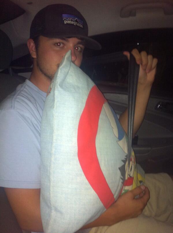 buddabelly_28's tweet image. Everyone needs extra protection when @yeehawSHAW drives #doubleprotection #put2on @BIG_Mc16 @JohnWesleyRay