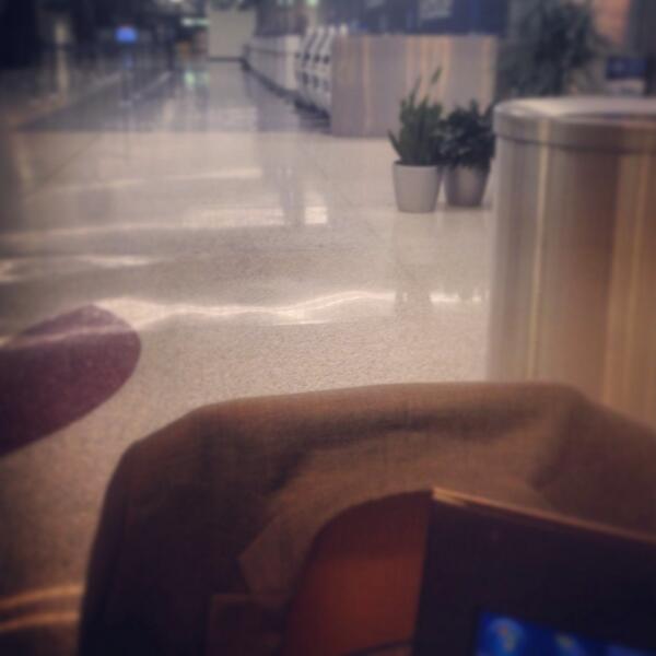 Client_Report's tweet image. Airport has no coffee stand opened right now. No bueno. I need hot java to spend 9 hours sharing my .NET application!