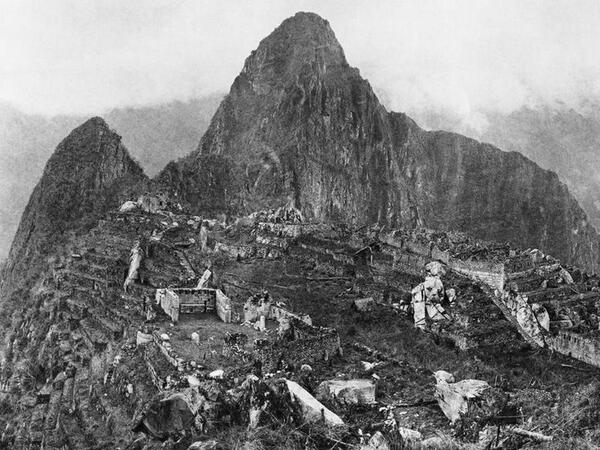 HistoryInPics's tweet image. The first photo upon discovery of Machu Picchu, 1912