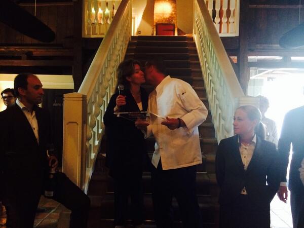 Applaus! IENS-trofee voor hoogste waardering gasten <a href="/Meerzigt/">Hofstede Meerzigt</a> #zoetermeer @IENSnl #zoetermeerbruist