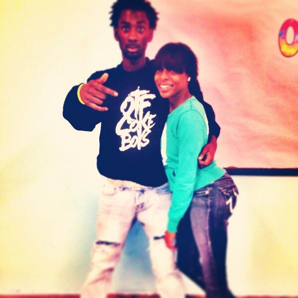 BehindDaSceness's tweet photo. #👧👩 #⃣1⃣0⃣0⃣👅 #SHEPRETTYASL 💓💖💍💎 #DT http://t.co/bqeZPctAXF