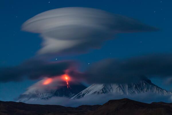 Eruption Kluchevskoy @ Kamchatka. Nature Park "Kluchevskoy." by Denis Bud'ko #volcano #lenticular #clouds #Russia