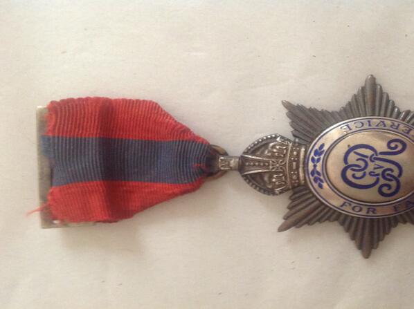 RusticandWhite's tweet photo. @AwardMedalsUK.....do you BUY medals.?..I have this service medal for sale ... http://t.co/wpPJcccP3w