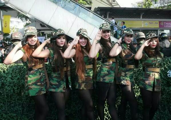 ComPipop's tweet image. กองทัพ.."คืนความสุขสู่ประชาชน"คิดได้เนอะ...มุ้งมิ้งมุ้งมิ้ง...