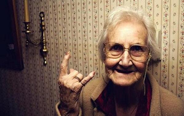 djzeux's tweet photo. La única diferencia entre un día bueno y un día malo, es la actitud con la que asumes la situación... http://t.co/I0mSHfV7VH