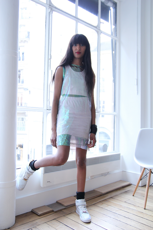 elevenparis's tweet photo. #LVNDIARY: Découvrez l'itw mode d'Hinda, Visual Merchandiser #Elevenparis >> http://t.co/hAKF15xAVh #keepitortossit http://t.co/KJD4rrEoiQ