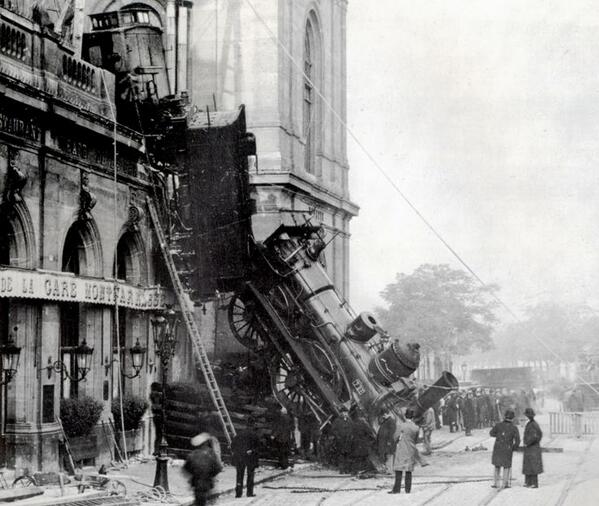 HistoryInPics's tweet image. Train Derailment at Gare Montparnasse, Paris, France. 1895.