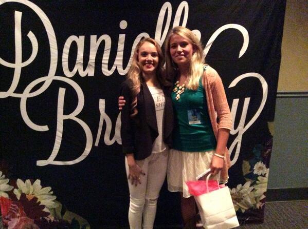 thebandmcmillan's tweet photo. One of the nicest people I have ever met! @DBradbery #daniellebradbery #werenotinvisibletour http://t.co/O1tkuuPNKX