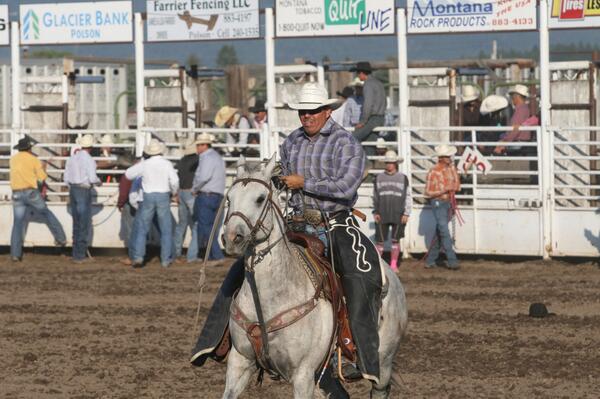 FlatheadRodeo's tweet image. Flathead River Rodeo Pickup man Tubbs Hall getting ready for bareback riding. #flatheadriverrodeo