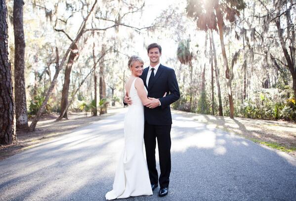MoonRiverPro's tweet photo. "You were perfect!" Dr. Sarah MacCarthy for her wedding at Palmetto Bluff Resort, March, 2014  @palmettobluff http://t.co/CnJCZF5yHj