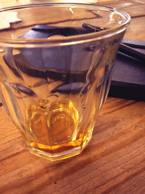 StudioGewoon's tweet photo. Proost! Op een hele leuke nieuwe opdracht! http://t.co/jtkR2u0dqS
