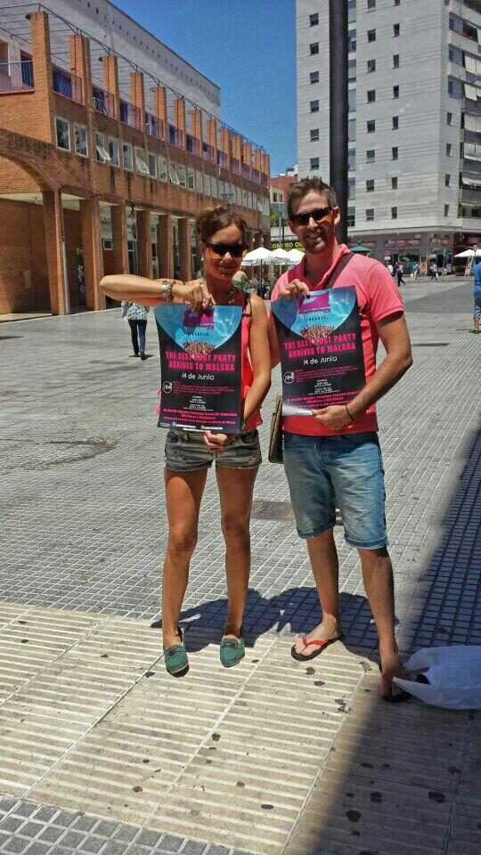 boatpartymalaga's tweet image. Nuestro gran equipo repartiendo publicidad por Málaga. ..Gracias chicos