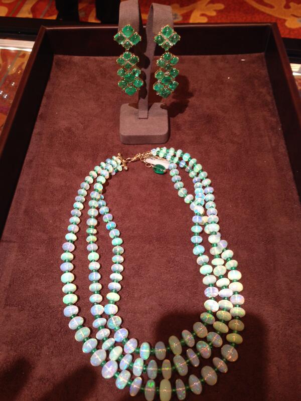 zadokjewelers's tweet photo. @goshwara @by_couture This was our favorite! #JCK2014 #Couture2014 http://t.co/4DAQOSUoP2