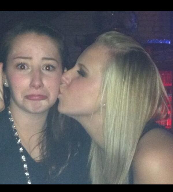 LSchnackenberg's tweet photo. Happy Birthday to my baby girl @jenakruck!! Love you to the moon and back 😘 http://t.co/qBFELykn61