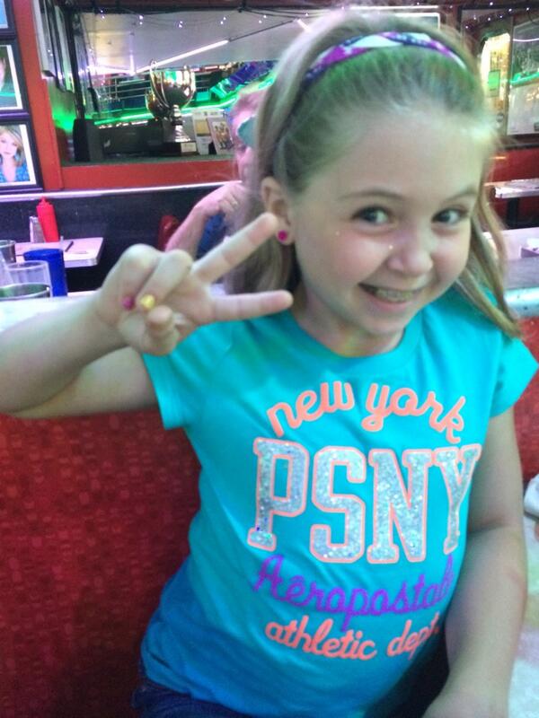 Ellen's Stardust Diner is awesome! What wonderful talent! #ellensstardustdiner