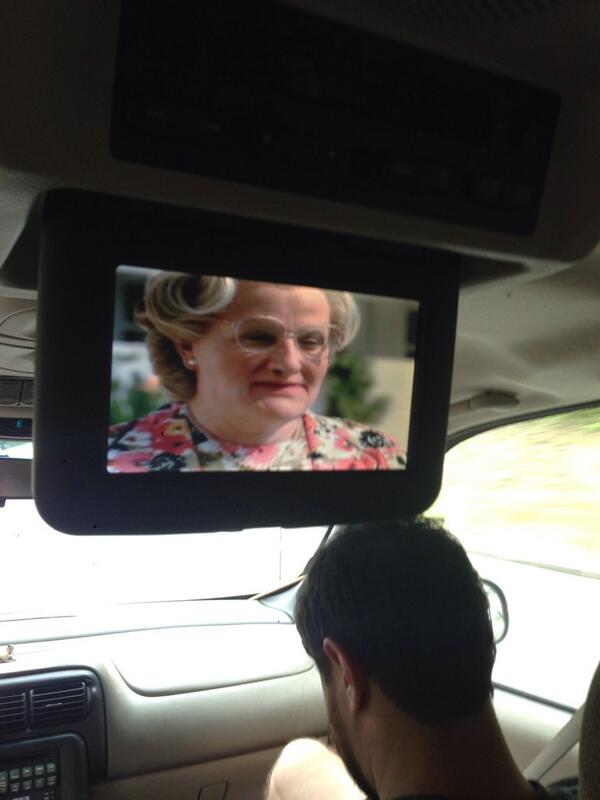 memorymapband's tweet image. Mrs. Doubtfire disc 2 special features. Learning lots of behind-the-scenes Mrs. Doubtfire facts.