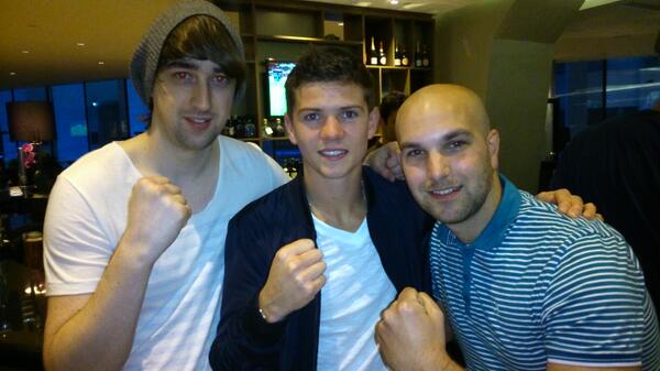 timmy29spencer's tweet photo. @luke11campbell chilling at the Hilton #topman #northernboy #futureworldchamp http://t.co/DxN7WrN5Ia