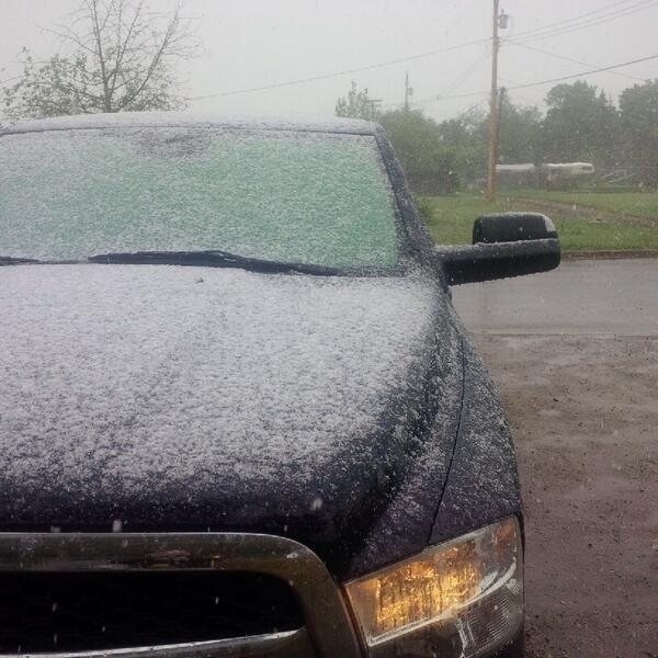 weathernetwork's tweet image. RT @ashleyO_83 this is Dawson Creek!! My cousin sent this to me! #snowinjune so glad I live on #VancouverIsland