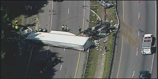 WJHL11's tweet image. Eastbound Interstate 26 is closed Wed. because of a tractor-trailer crash in western NC. buff.ly/1kLTnYQ