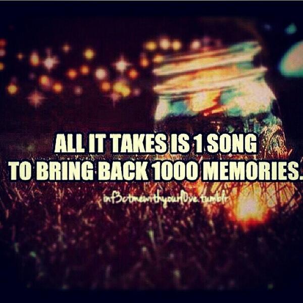 Aymer_Daylee's tweet image. Listening to Wake me up and all I think about is ponsa! #MissThatPlace #Avicii