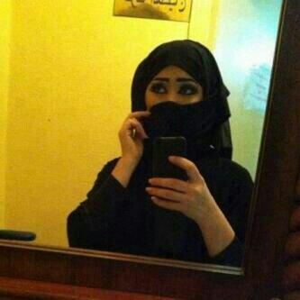asd_salmaaa's tweet photo. حدي طفشاانه اللي  يبغااء سهره اليله اي مكان يجي خاص وقوله شروطي رجاء اللي مو جاد بليز لايزعجني http://t.co/WDGWHq8tJ7