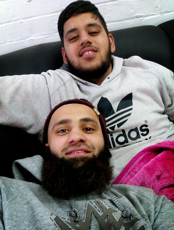 sanaankhan47's tweet photo. @shehzadkhan92
Long day at work finally come to an end Alhamdulillah.#SavingWorld #HassanDazz http://t.co/FrOBSpIcD5