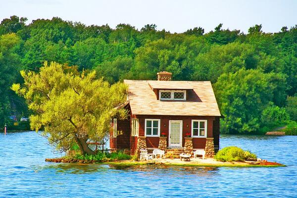 trop_dhumour's tweet photo. Magique, cette #maison ile à Mille-Iles, au #Canada... Douce soirée sur #Domozoom ! http://t.co/MAi8Y0YuMc