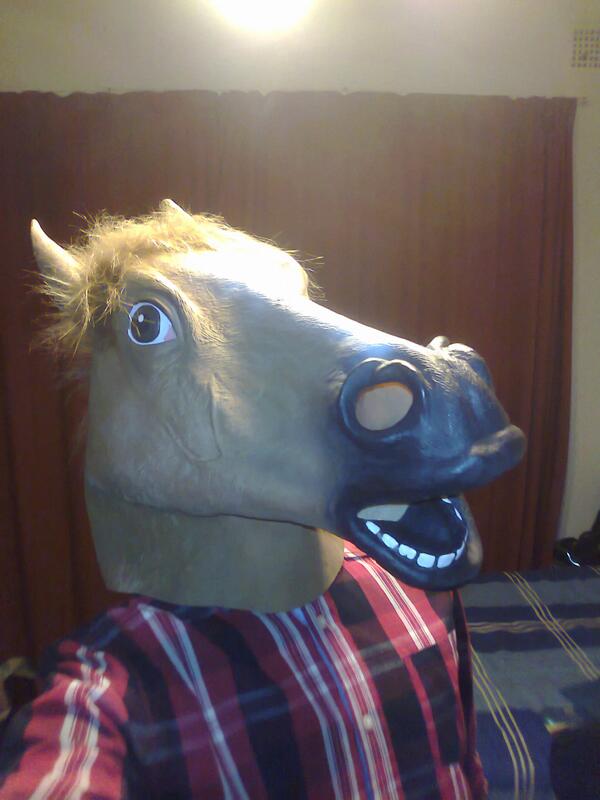 zac_miller8's tweet photo. First ever selfie (and probably the last) #nomakeupselfie #nomakeup #myfirstTweet http://t.co/3qu9f9PNLB