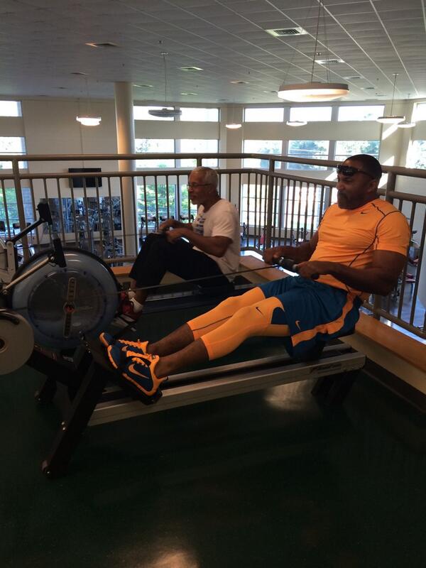 GoodLifeBoss's tweet image. @nikeprotraining if you're still in bed , you ought to be ashamed of yourself ! #hyperstrong