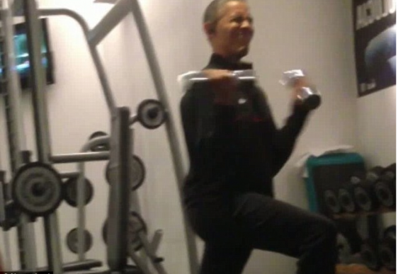 Oy Vey - Obama 'pumping iron' in Poland (Video)