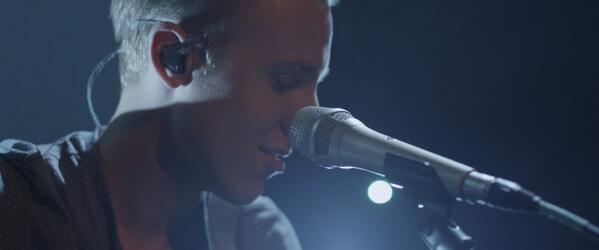 Embedded image permalink