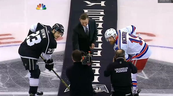 NBCSportsHockey's tweet photo. The Great One dropped the ceremonial first puck tonight! #StanleyCup http://t.co/Lm0eQPWrd7