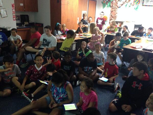 Cheatham5thCS's tweet image. Techapalooza was great! We especially enjoyed teaching our buddies how to use Kahoot!