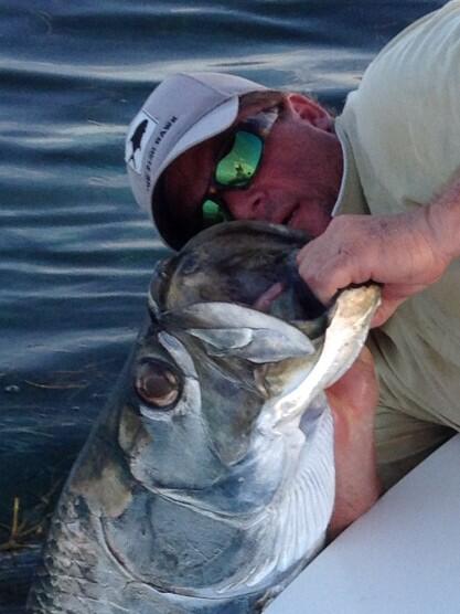 Olcracker's tweet photo. #CrackaLackin “@FLKeysfishguide: Tarpon #fishing #LoveFL ready to book it? http://t.co/Ex1l9BdNIj”