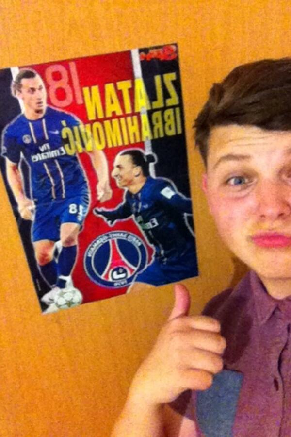 pxddykinder's tweet photo. @Ibra_official Big fan! #DareToZlatan http://t.co/Q4vjbi3AdC