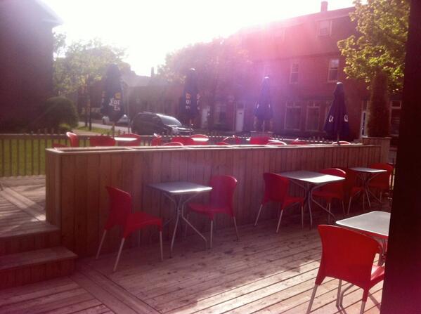 NextDoor_Lounge's tweet photo. Patios are relaxing, especially Next Door. C'mon down and lounge with us! #comfy #cozy #sunny http://t.co/hemKjLYnZ9