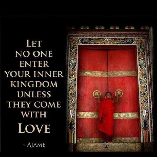 KariJoys's tweet photo. "Let no one enter your inner kingdom unless they come with #LOVE." https://t.co/08uK0vnN4B RT @Paba_01 @77LIGHTTRAVELER #JoYTrain