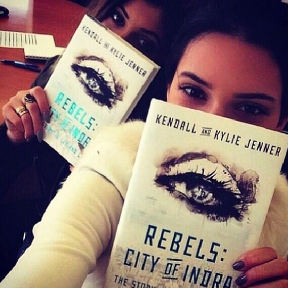 ELLEStyleReport's tweet photo. @KendallJenner &amp; @KylieJenner have debuted their first young adult novel "Rebels: City of Indra" http://t.co/z4JLM9YKFu
