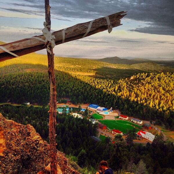 YoungLife's tweet image. Each week this summer we'll share an amazing picture of a Young Life camp! Here's one overlooking @YL_LostCanyon.