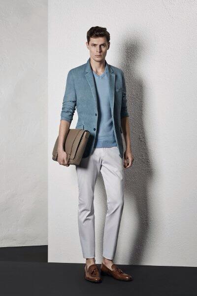 DressCodeBoston's tweet photo. A1: Transitional pieces that are easy to style w/ light layers & soft colors @REISS #StyleChatBOS http://t.co/H3imbvb3DM